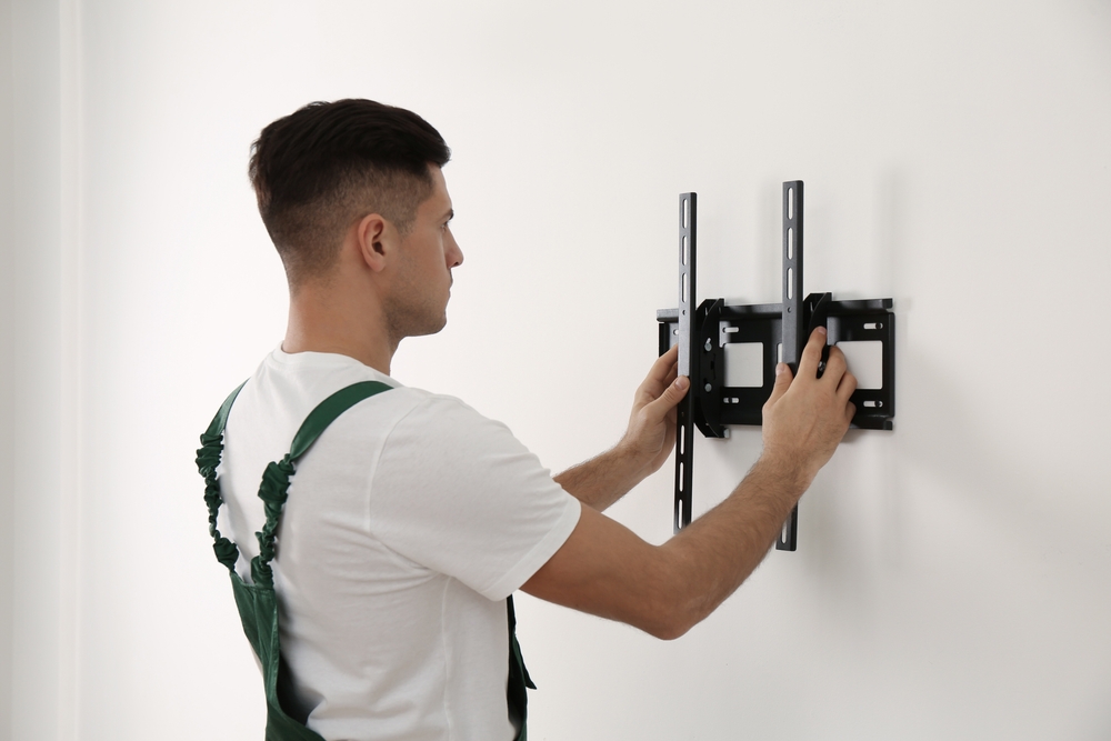 TV mounting in Sylvan Park, Nashville, TN | ER Handyman Services